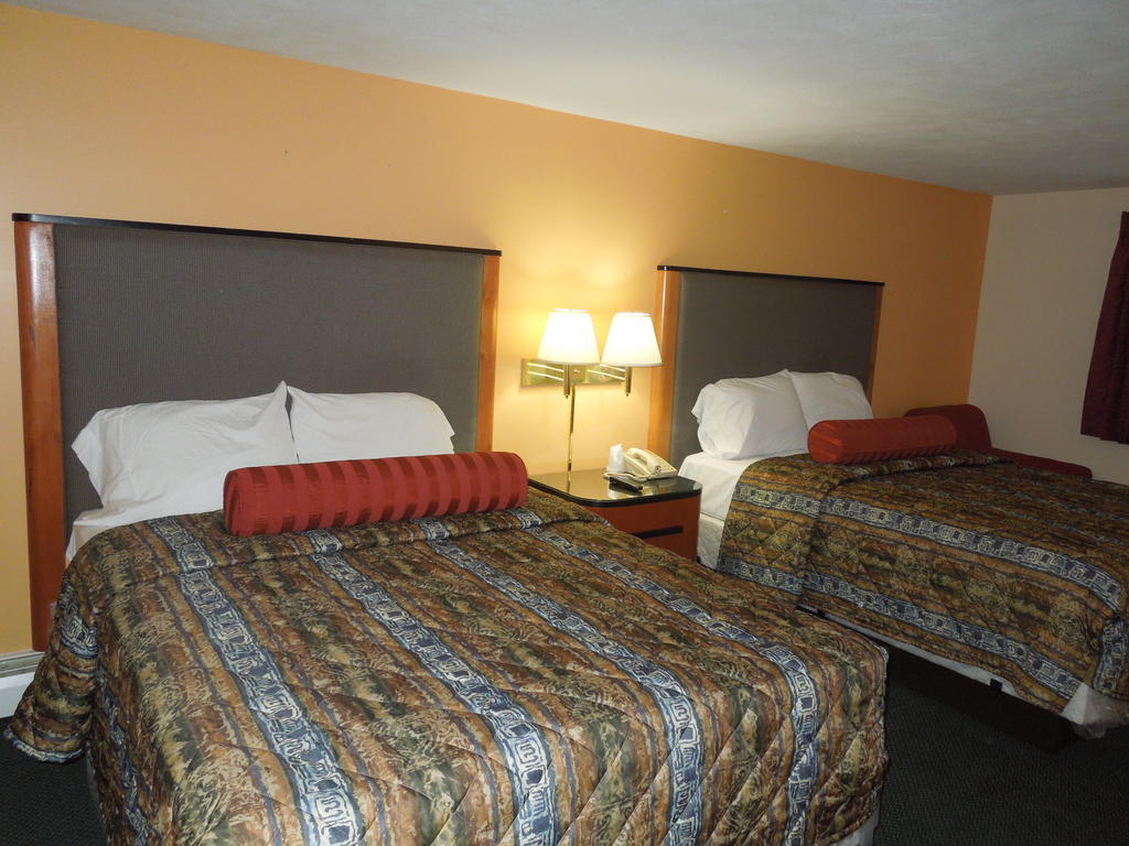 Sentinel Motel West Chester Exterior photo