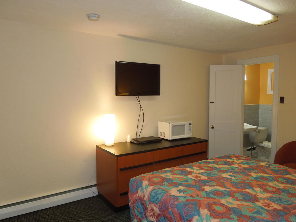 Sentinel Motel West Chester Exterior photo
